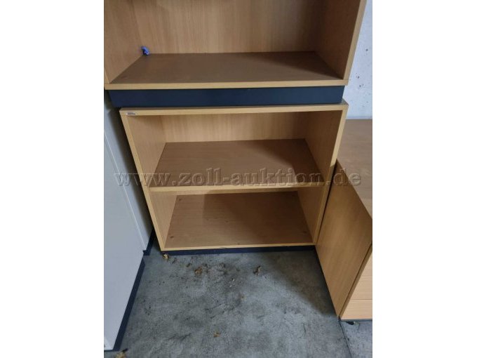 Aktenregale 2 Stck unten