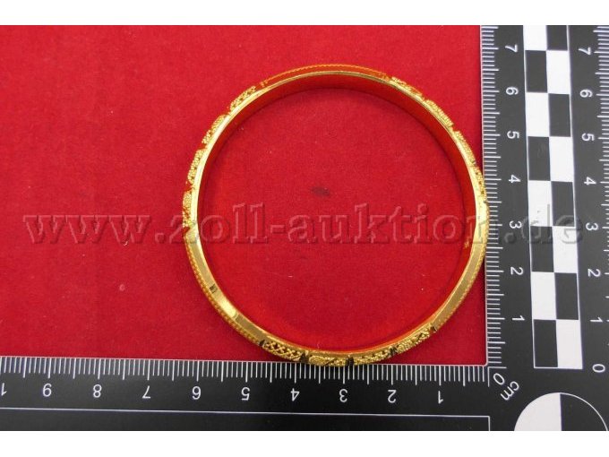 Detailansicht liegend von oben mit Maßstab