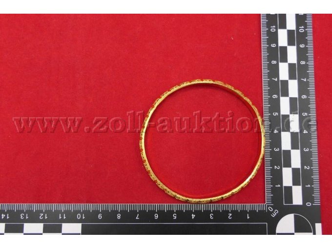 Detailaufnahme von oben mit Maßstab