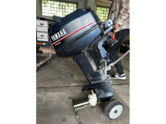 Seitenansicht Yamaha