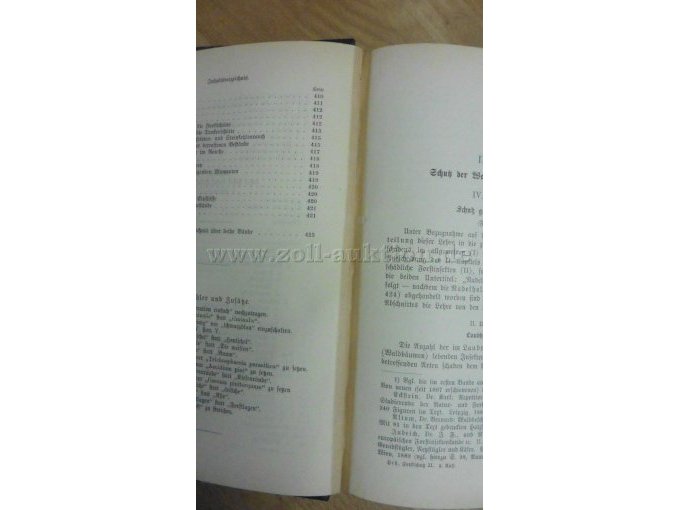 Klebstreifen mit Verfärbung