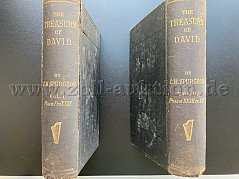 Rückseite der Bücher