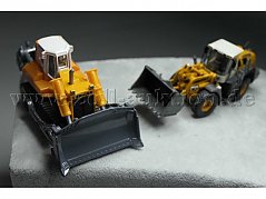 Baustellenfahrzeuge Siku Planierraupe und Schuco Radlader Gesamtansicht