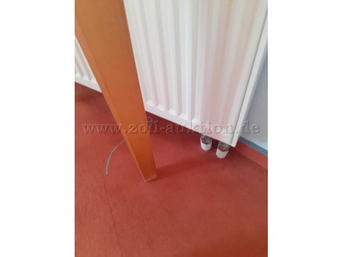 Beistelltisch Trauzimmer Abnutzung Fuß