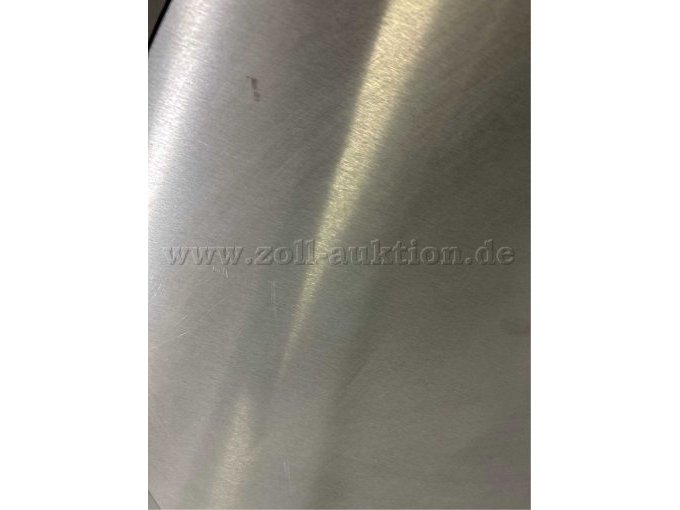 Detailansicht Kratzer auf Standfußplatte
