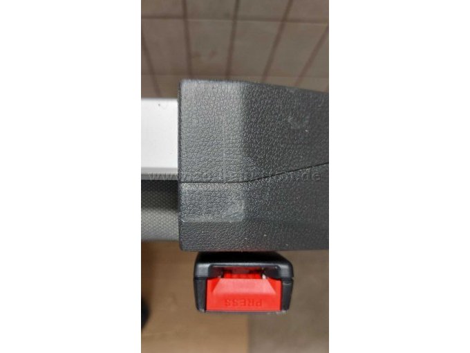 MAN TGX Kratzer an Unterbett 1 Bild 1