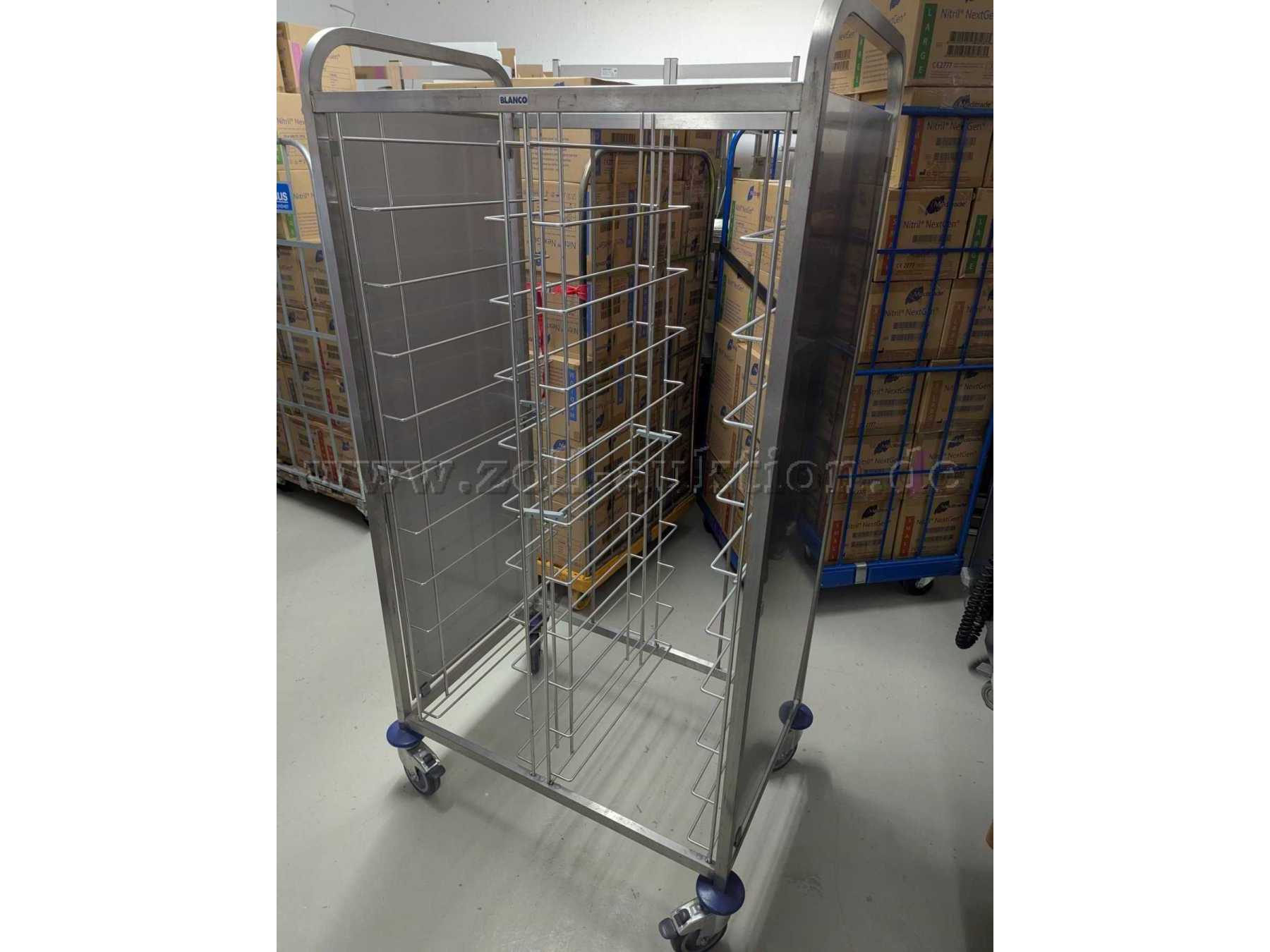 Blanco Tablett-Abräumwagen Vorderansicht leer
