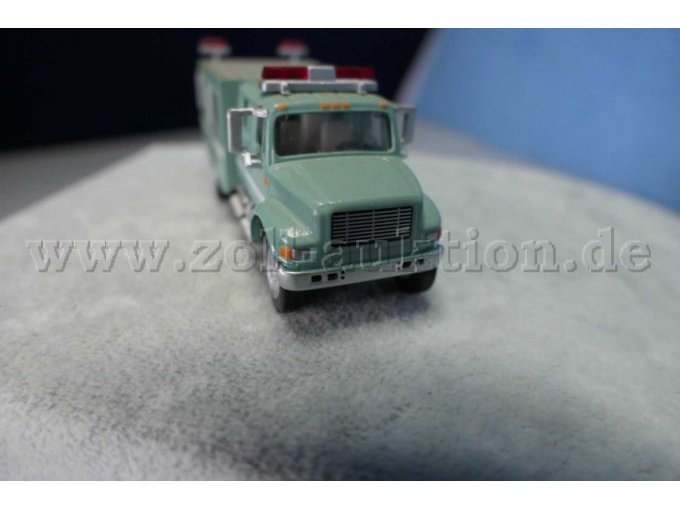Boley Emergency International – U.S. Forest Service Crew Truck Ansicht von vorne