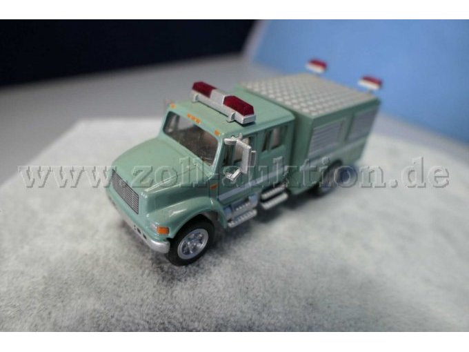 Boley Emergency International – U.S. Forest Service Crew Truck Ansicht von der Seite
