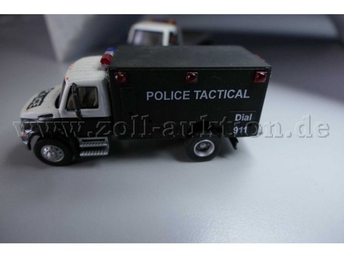 Boley Police Tactical Van Ansicht von der Seite