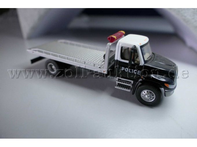Boley Abschleppwagen Police USA Ansicht von der Seite