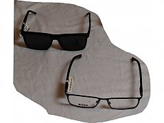 2 Brillen „Boss“ - ungetragen