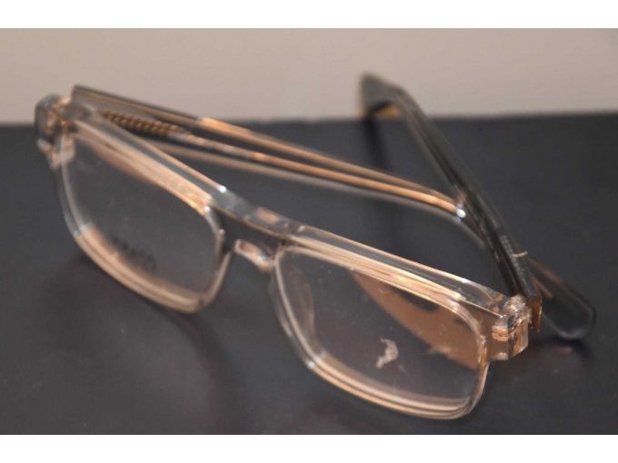 1 Brille “Krass” transparent