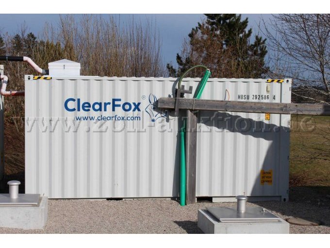 Seecontainer Kläranlage Seitenansicht eineln mit Verbindung zum Technikraum
