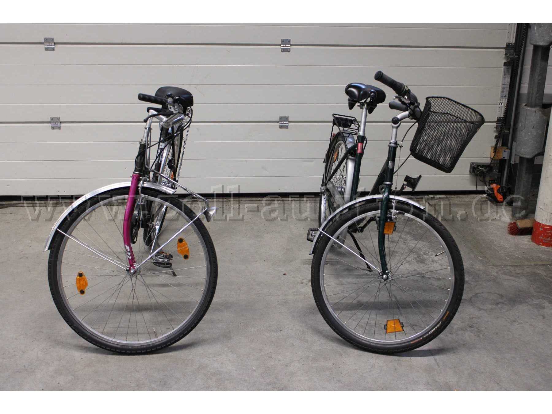 Zoll-Auktion - 2 Damenfahrrder, 26" und 28", Hersteller Diamant und  Skaide, gebraucht (ID 948551)