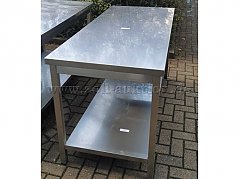 Edelstahltisch B 160 cm x T 70 cm x H 85 cm / Seitenansicht