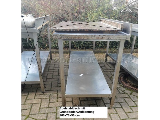 Edelstahltisch mit Grundboden/Aufkantung
200x70x96 cm
