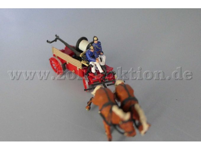 Feuerwehr Handdruckspritzen Modell Preiser 30425 mit Fuhrwagen  Ansicht von vorne