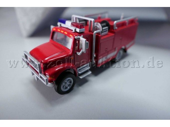 Gerätewagen Feuerwehr Ansicht von vorne