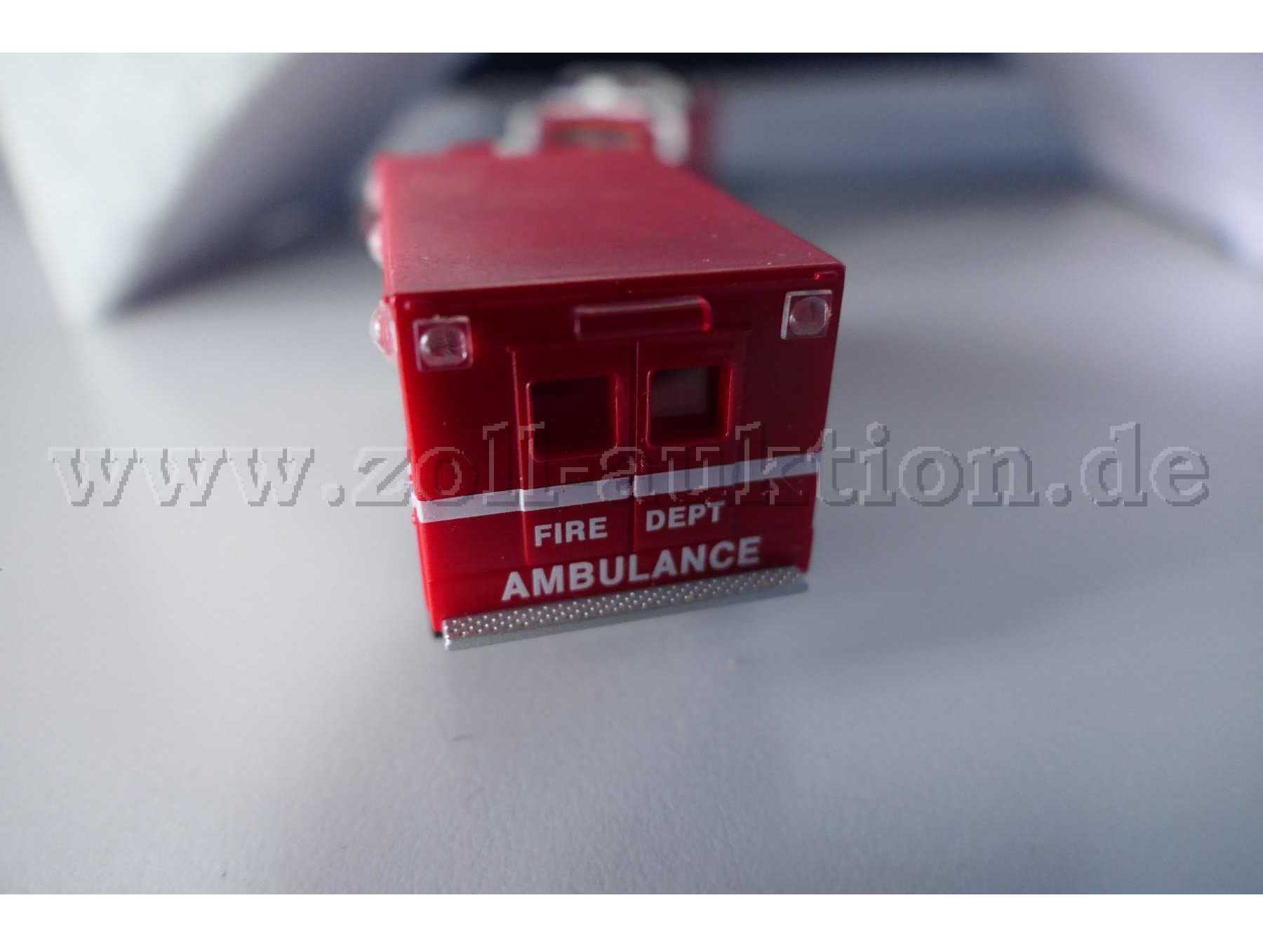 Boley GMC Fire Dept Ambulance Ansicht von hinten