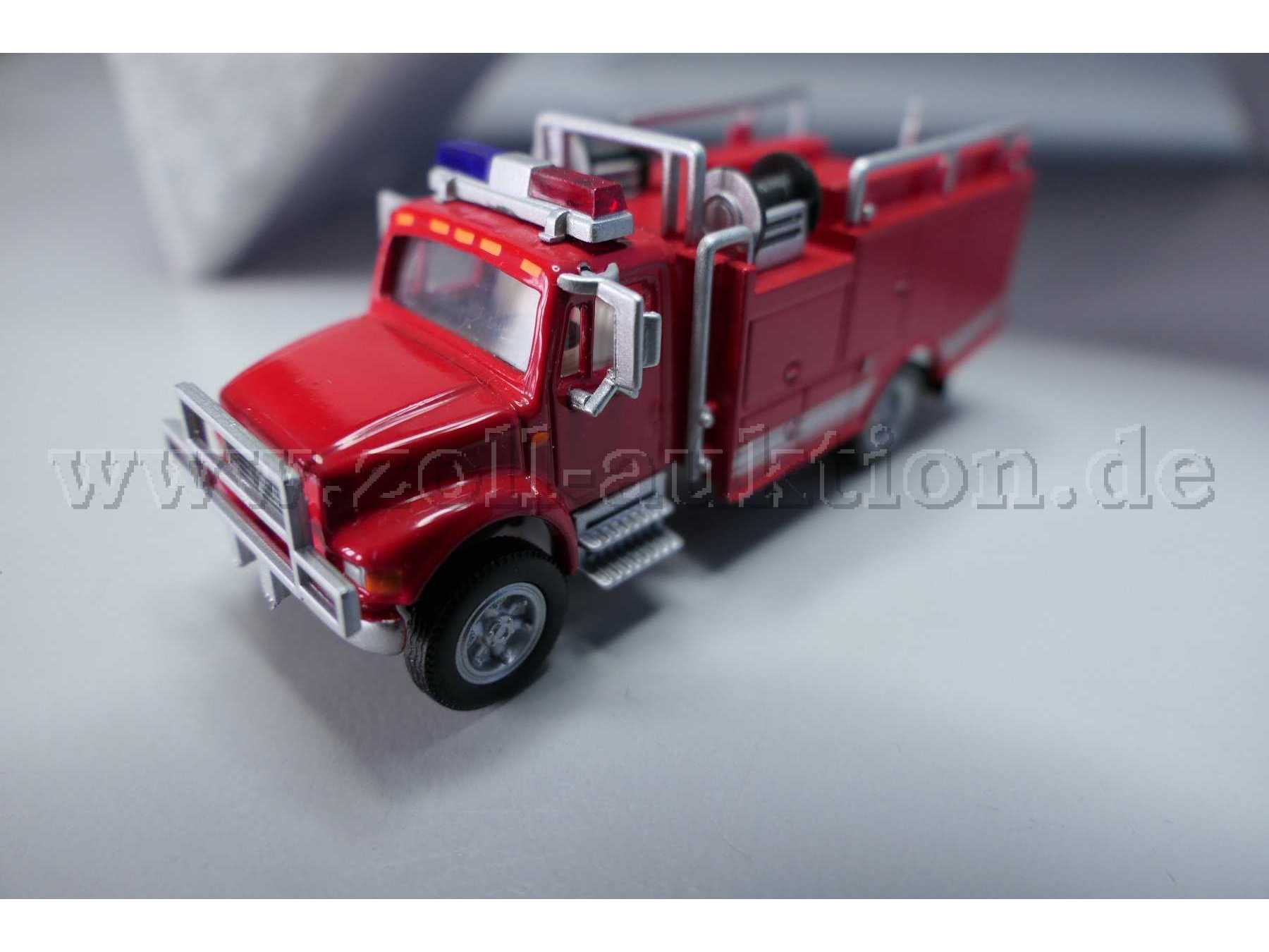 Gerätewagen Feuerwehr Ansicht von vorne