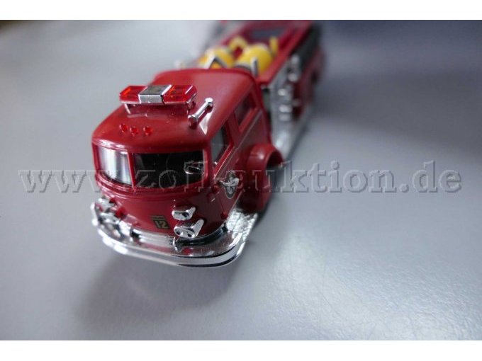 Busch Feuerwehr Pumpenwagen La France Ansicht von vorne