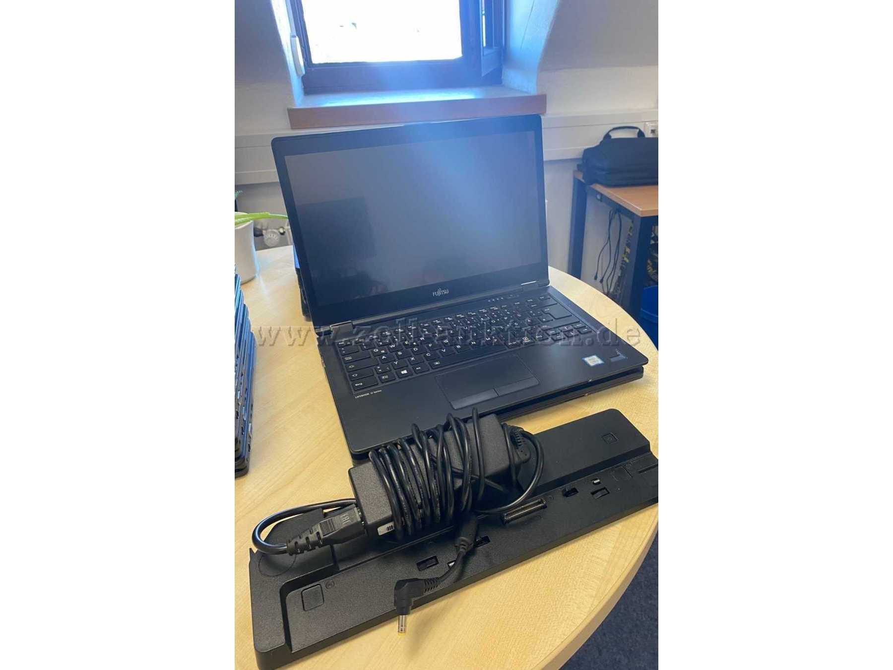 Laptop inkl. Dockingstation