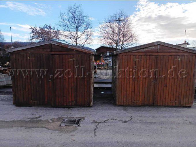 Beide Hütten hinten