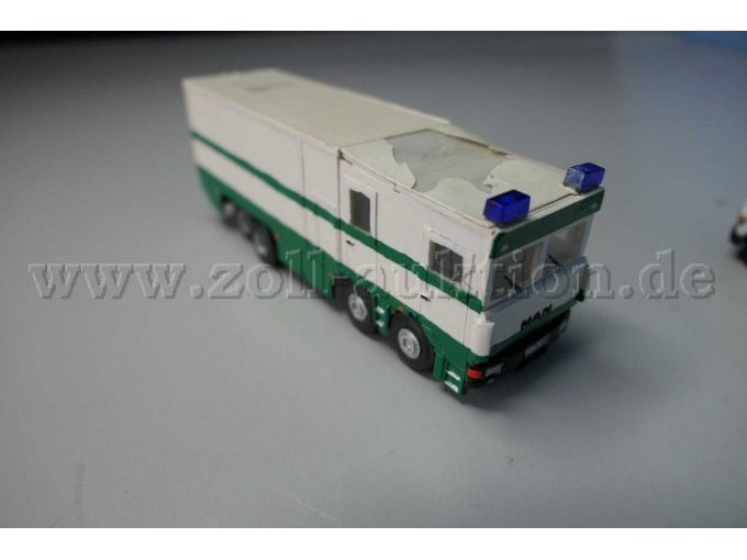 Der Werttransport von vorne Seitlich