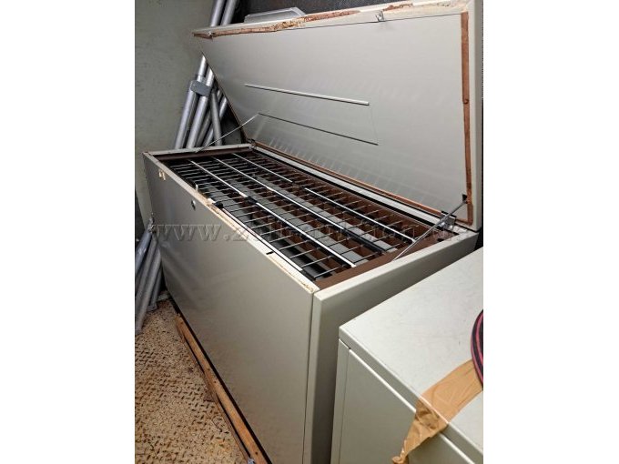 Hängeregisterschrank offen