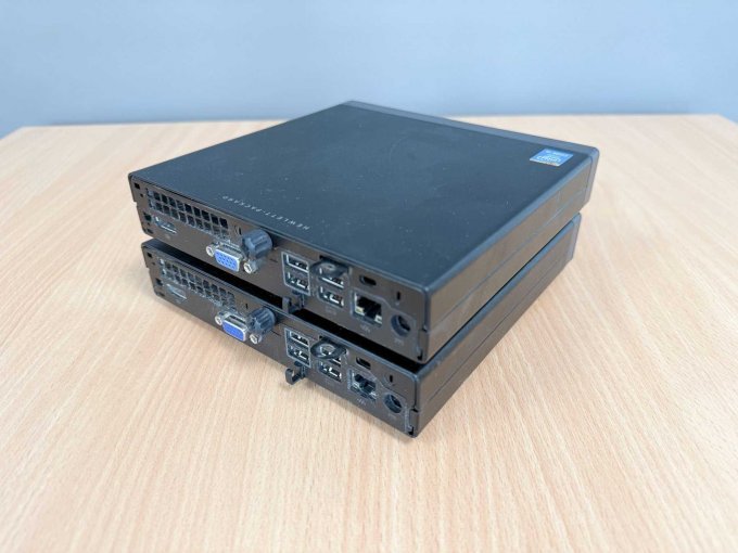 2x HP ProDesk 400 G1 GM Desktop-Mini PC 
Rückseite mit Anschlüssen