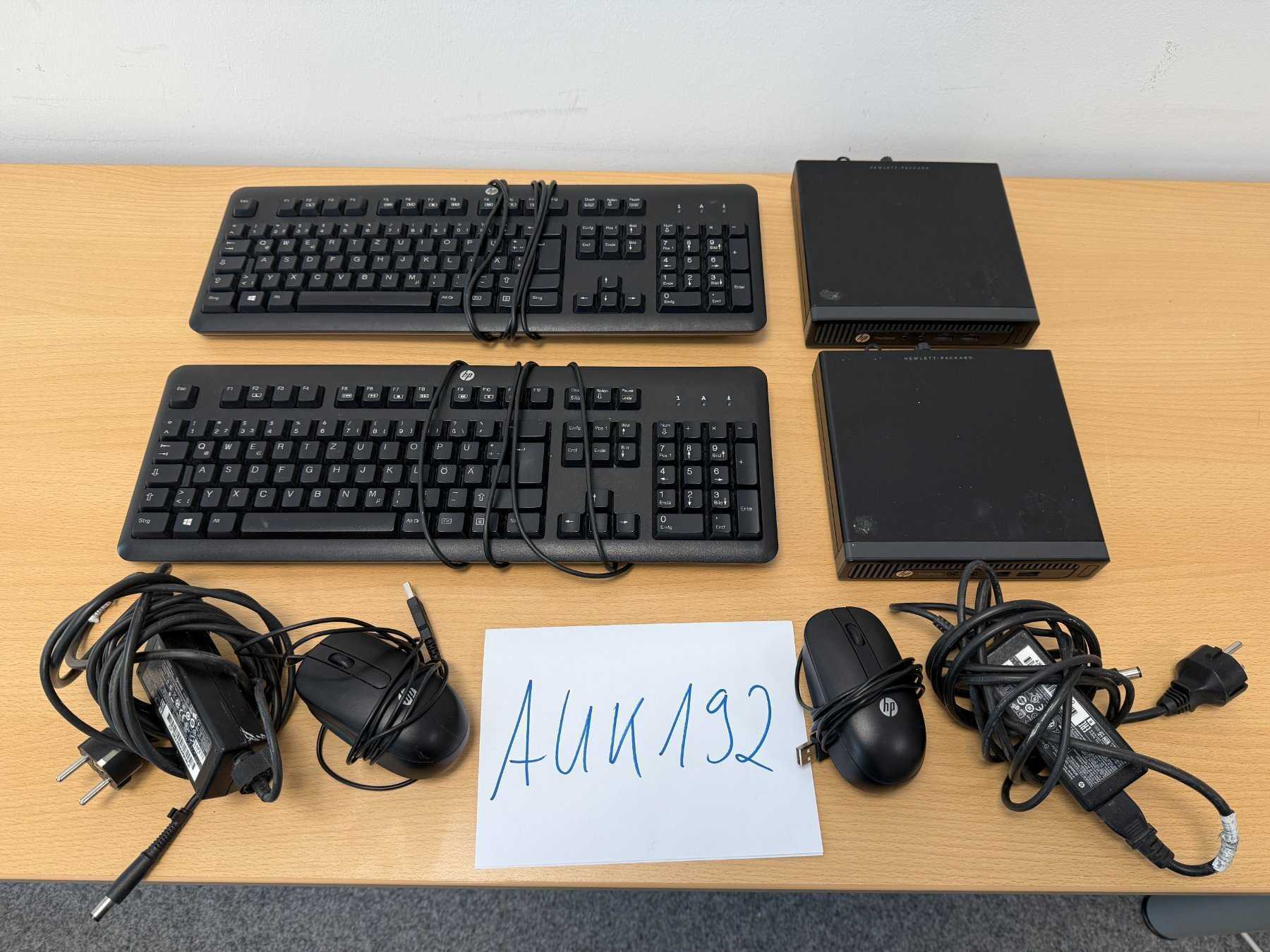 2x HP ProDesk 400 G1 GM Desktop-Mini PC mit Zubehör