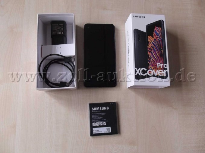 Samsung XCover Pro mit gesamten Zubehör