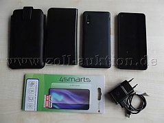 2 Samsung Galaxy XCover Pro mit Handyhüllen und Bildschirmschutz