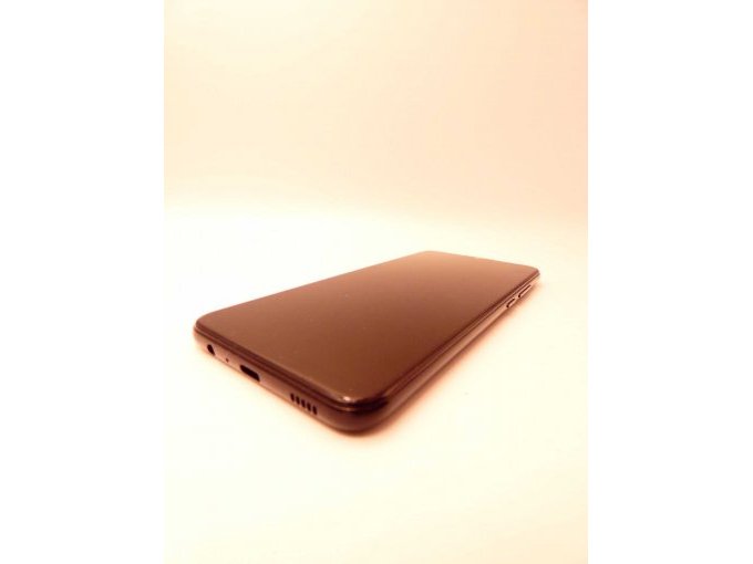 Samsung A04e_ Ansicht untere Seite/ rechte untere Ecke/ rechte Seite