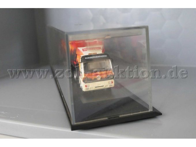 MB Sattelzug Wernberger Ansicht von vorne