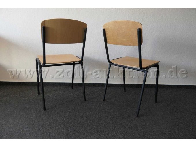 Holzstühle Ansicht von hinten