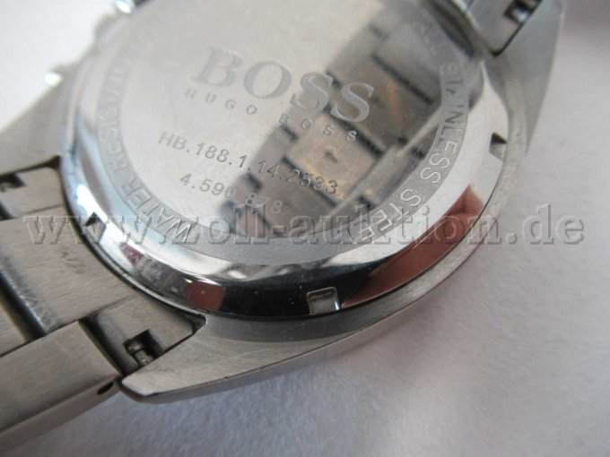 Uhr 1 Gehäuserückseite