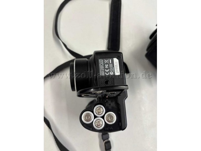 unten Olympus SP-500UZ