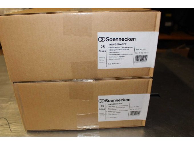 2 Kartons im Angebot