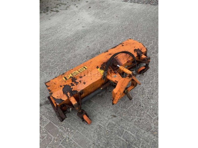 2 Kehrbesen / Kehrmaschine Iseki KL-150 und Heros SM 12.5 – foto 5 – kavel bij Zoll-Auktion, Apen