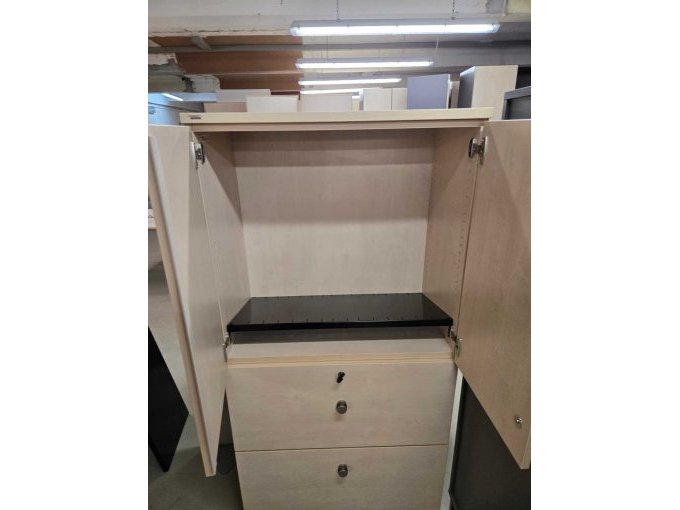 Kombi-Schrank oben, geöffnet