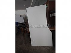 Kompakttisch mit Linksausleger,
Maße: 180 x 80/ 100 cm, Ansicht Tischplatte