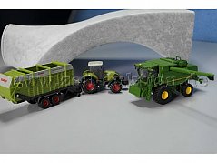 Landmaschinen SIKU Traktor 1846 und Schuco Mähdrescher Gesamtansicht
