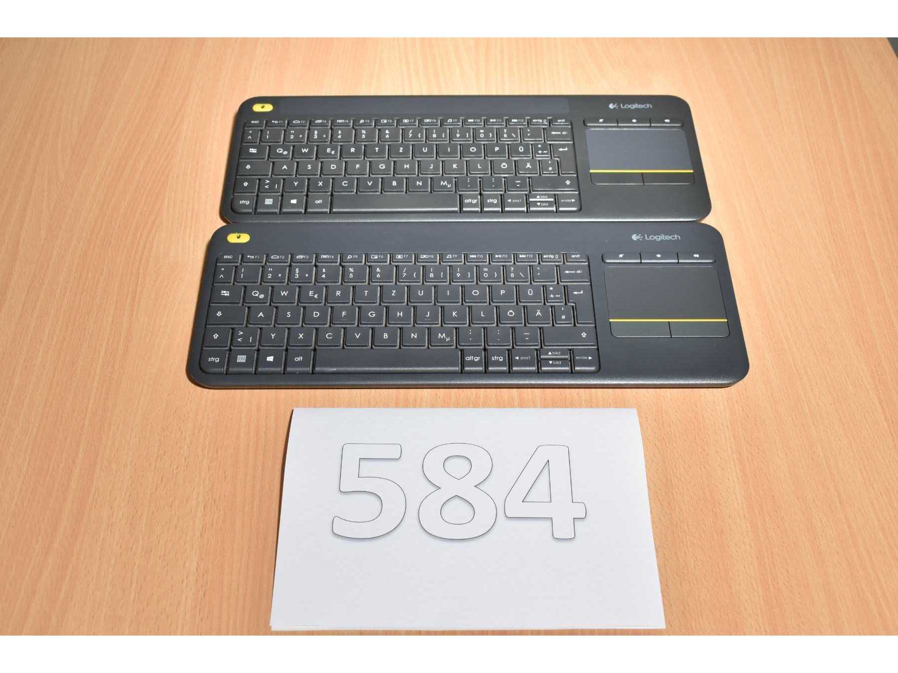 Logitech K400 Plus Touch Wireless Tastatur schwarz
Gesamtansicht