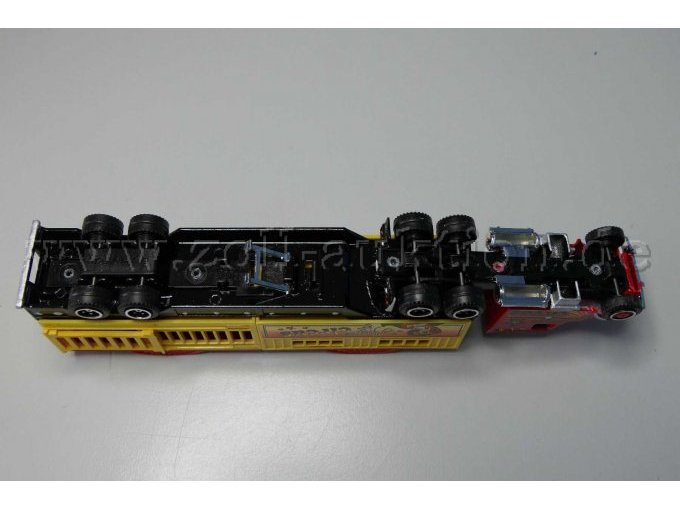 Majorette Sattelzug Magic Circus Ansicht von unten