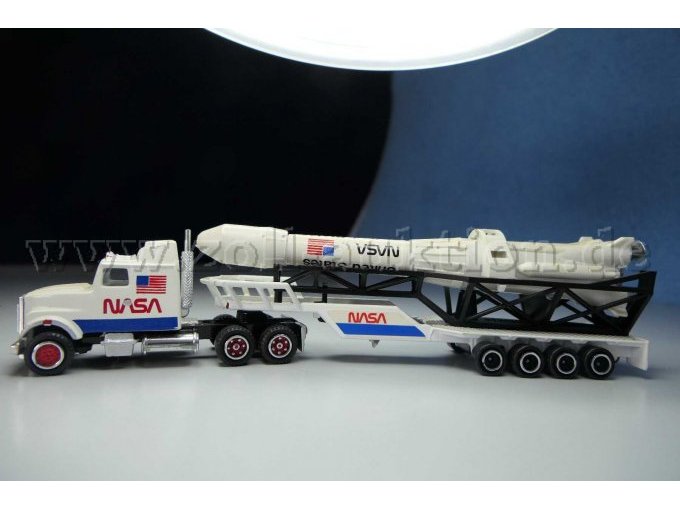 Majorette Sattelzug Nr. 610 NASA Raketen Transporter Ansicht von der Seite