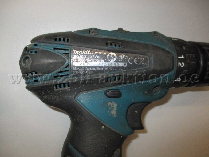 andere Seite Akku Bohrschrauber BJ 2012