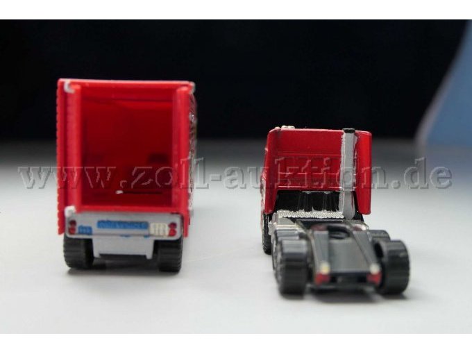 Matchbox Sattelzug Ferrari Ansicht zerlegt von hinten