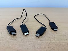 2x Microsoft Wireless Display Adapter – MIRACAST – Modell 1733
Vorderseite